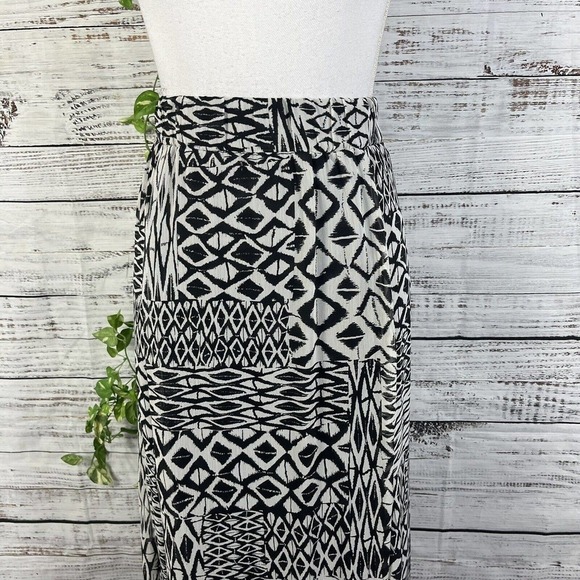 Covington Skirt size Small Black White Sheer Long Maxi Aztec Modest Boho Beach - Picture 3 of 14